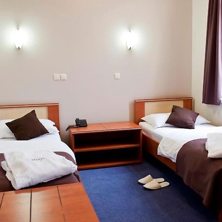 Hotel Pakrac Екстер'єр фото