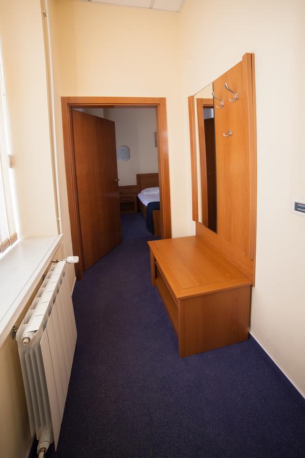 Hotel Pakrac Екстер'єр фото