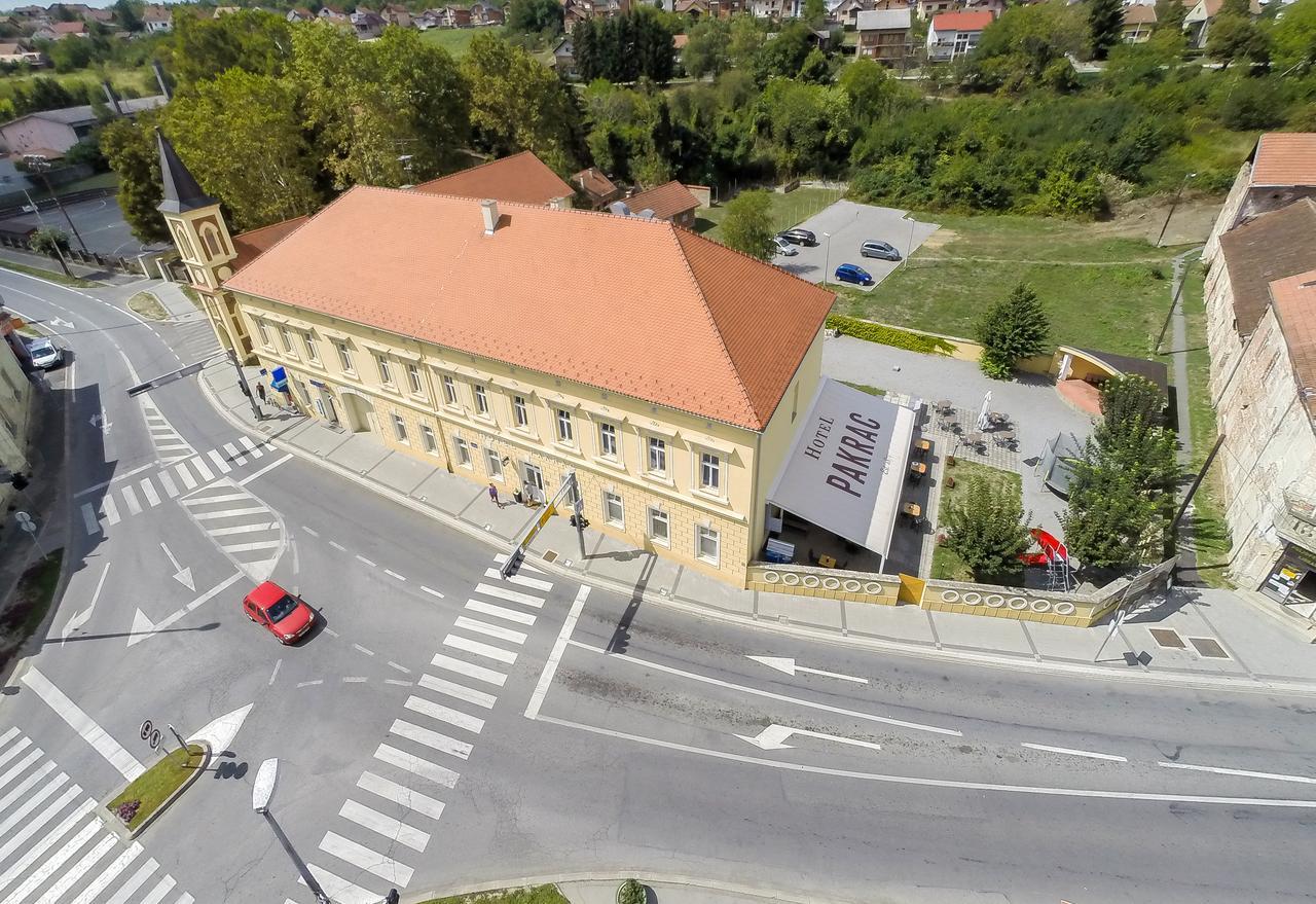 Hotel Pakrac Екстер'єр фото