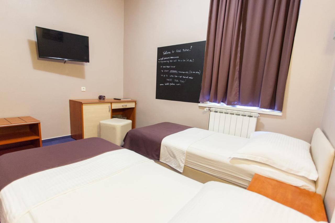 Hotel Pakrac Екстер'єр фото