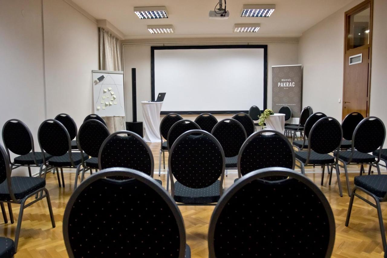 Hotel Pakrac Екстер'єр фото